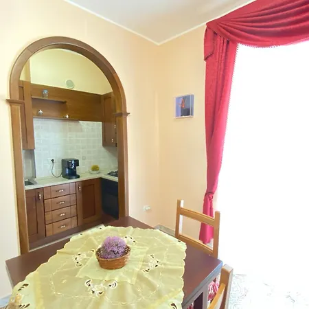 Apartment Elegant House *