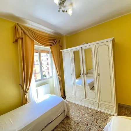 Elegant House Apartment *