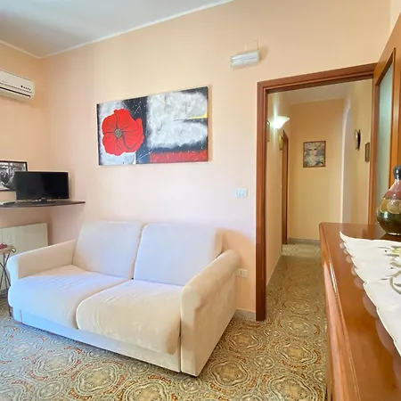 Apartament Elegant House